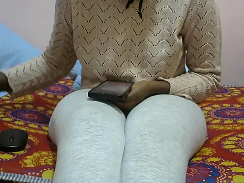 winnie254 online show from March 8, 12:22 am