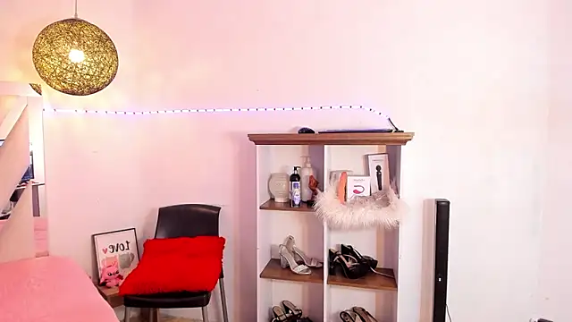 Snapshot of rose_scottt chatting on January 9, 12:52 pm rose scottt online show from January 9, 12:52 pm