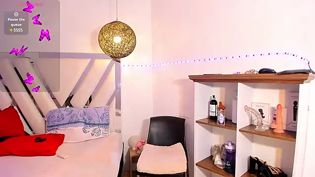 Snapshot of rose_scottt chatting on February 21, 2:48 pm rose scottt online show from February 21, 2:48 pm