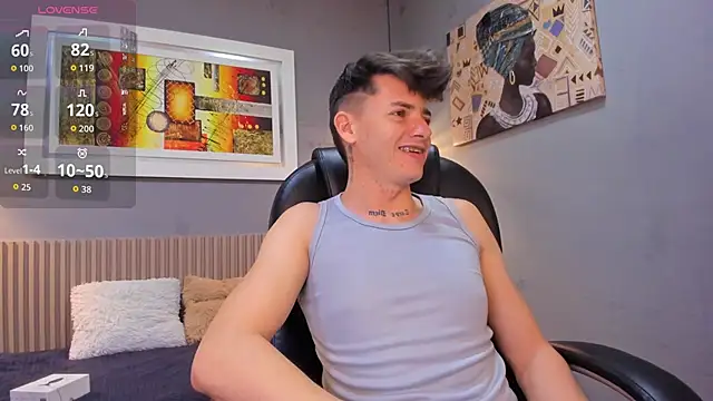 Snapshot of tossetrech chatting on February 28, 3:29 am tossetrech online show from February 28, 3:29 am