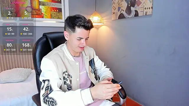 Snapshot of tossetrech chatting on March 19, 3:21 am tossetrech online show from March 19, 3:21 am