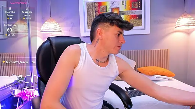 Snapshot of tossetrech chatting on March 22, 3:43 am tossetrech online show from March 22, 3:43 am