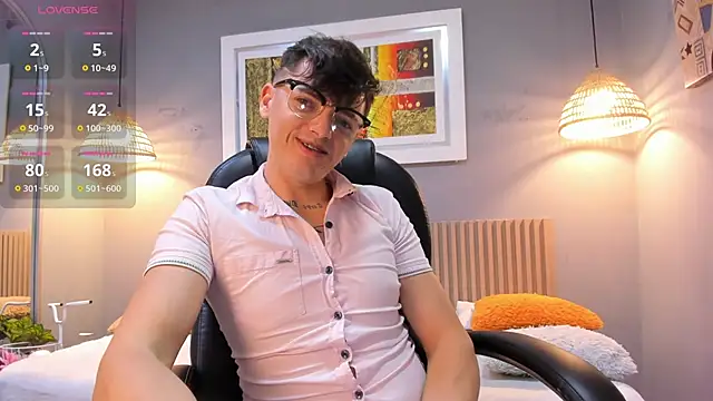 Snapshot of tossetrech chatting on March 28, 3:28 am tossetrech online show from March 28, 3:28 am