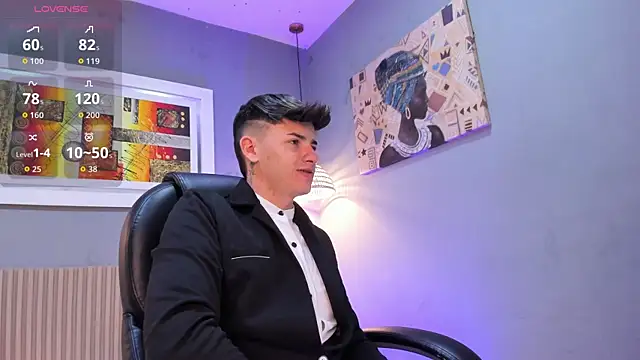 Snapshot of tossetrech chatting on March 31, 2:24 am tossetrech online show from March 31, 2:24 am