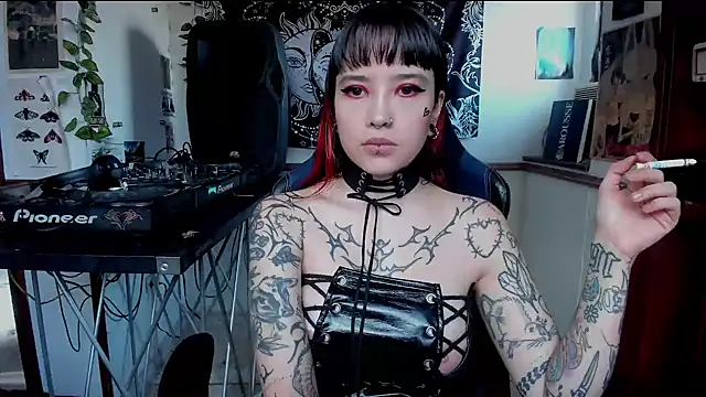Demongirl6666 online show from February 14, 9:43 pm
