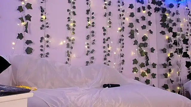 Natasha Nasty2 online show from December 24, 2:21 am