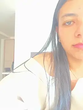 Snapshot of Liissa_cute_ chatting on April 20, 6:53 pm Liissa cute online show from April 20, 6:53 pm