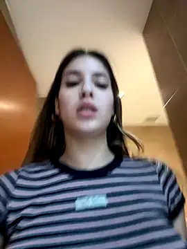 Snapshot of Lolykush chatting on October 31, 4:52 pm Lolykush online show from October 31, 4:52 pm