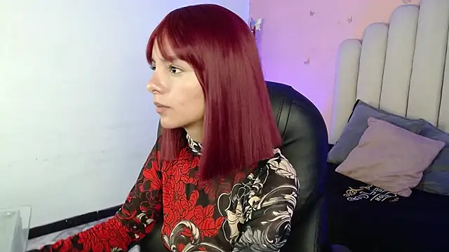 Snapshot of peyton_golden1 chatting on October 10, 3:27 am peyton golden1 online show from October 10, 3:27 am