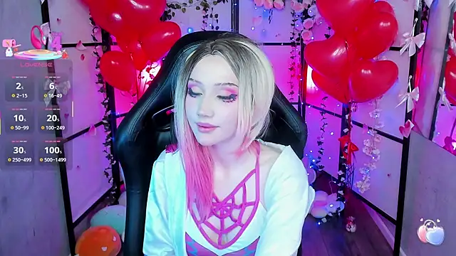 LilithLin online show from February 15, 9:48 pm