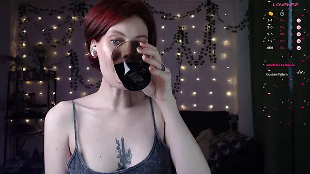 Snapshot of Your_Corvus chatting on December 2, 10:18 am Your Corvus online show from December 2, 10:18 am
