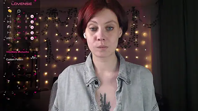 Snapshot of Your_Corvus chatting on December 4, 5:33 pm Your Corvus online show from December 4, 5:33 pm