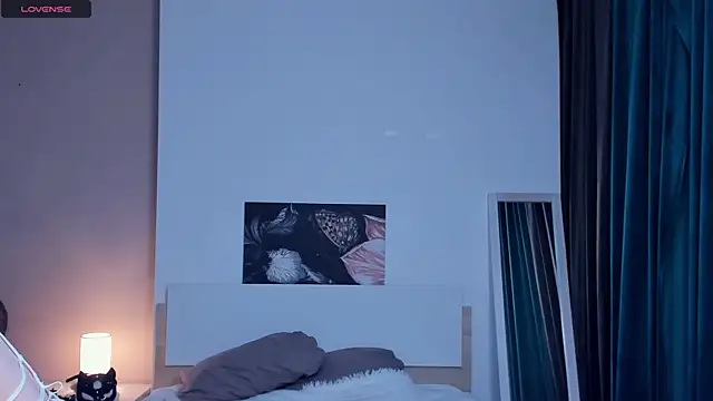 Snapshot of RenetTolken chatting on September 18, 9:00 am RenetTolken online show from September 18, 9:00 am