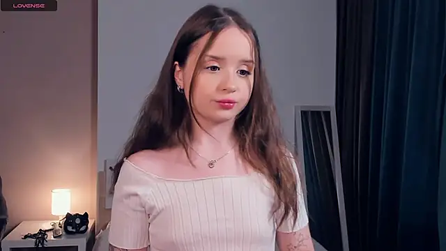 Snapshot of RenetTolken chatting on October 8, 9:18 am RenetTolken online show from October 8, 9:18 am