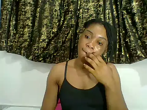 PrettyPrincess14 online show from March 18, 5:49 pm