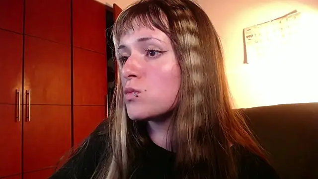 NEXT DOOR GIRL  online show from October 4, 10:41 pm