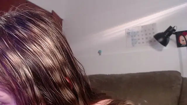 NEXT DOOR GIRL  online show from November 5, 9:59 pm