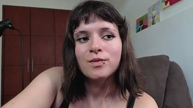 NEXT DOOR GIRL  online show from May 15, 9:44 pm