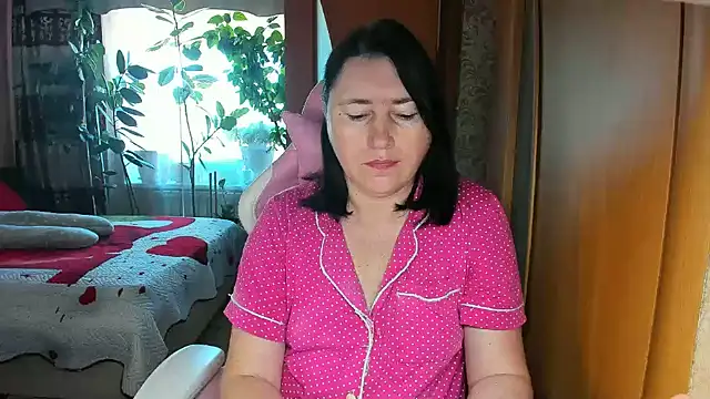Snapshot of Tatyana51 chatting on June 24, 1:59 am Tatyana51 online show from June 24, 1:59 am