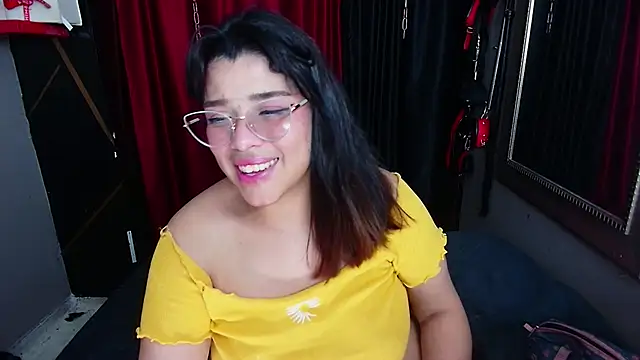 AvaLusty online show from December 12, 8:53 pm