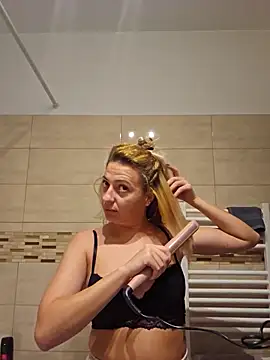 Selenna emma online show from October 31, 3:24 pm