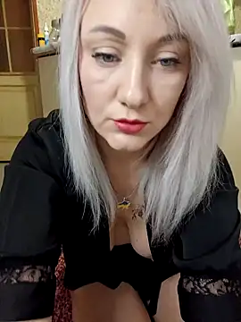 Tina Alev online show from February 27, 7:04 pm