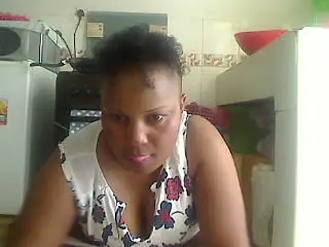 Snapshot of browndolly12 chatting on January 29, 2:00 pm browndolly12 online show from January 29, 2:00 pm
