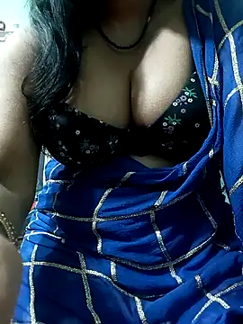 Snapshot of Savita_bhabhii chatting on January 23, 6:35 pm Savita bhabhii online show from January 23, 6:35 pm