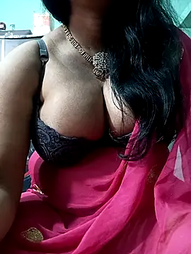 Snapshot of Savita_bhabhii chatting on February 14, 5:25 pm Savita bhabhii online show from February 14, 5:25 pm