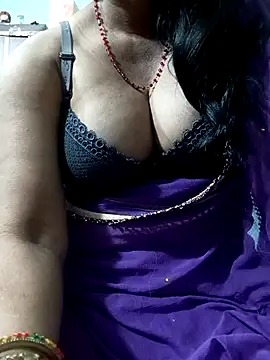 Snapshot of Savita_bhabhii chatting on February 28, 9:58 am Savita bhabhii online show from February 28, 9:58 am