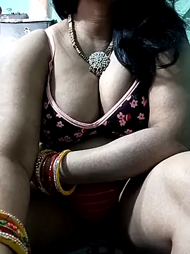 Snapshot of Savita_bhabhii chatting on March 17, 9:23 pm Savita bhabhii online show from March 17, 9:23 pm