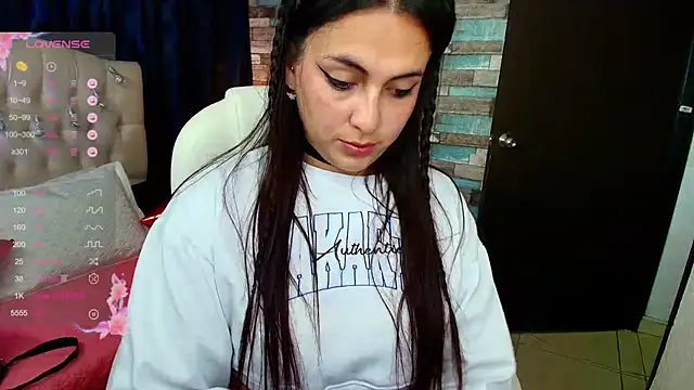 sofiasex99 online show from March 13, 2:05 am