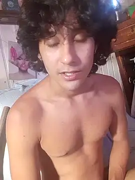 pedrodavid  online show from May 8, 8:03 pm