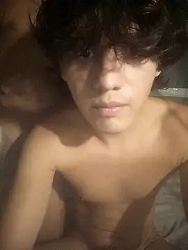 pedrodavid  online show from May 11, 12:38 am