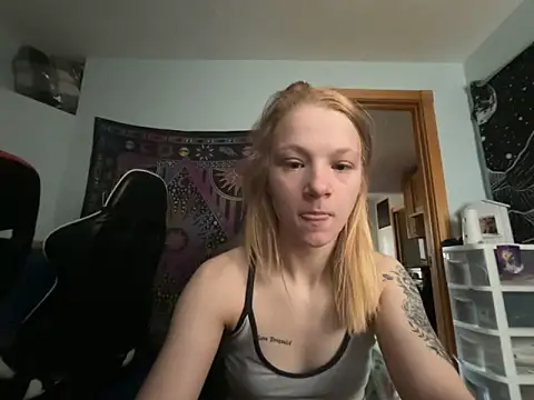 Snapshot of Daddyssllut chatting on October 2, 12:23 pm Daddyssllut online show from October 2, 12:23 pm