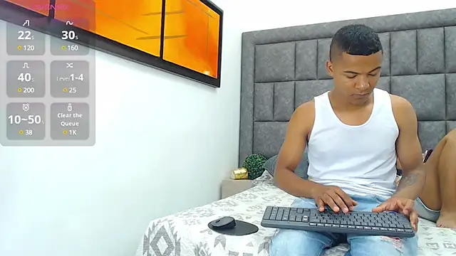 LiamsyAllison online show from February 12, 2:32 pm