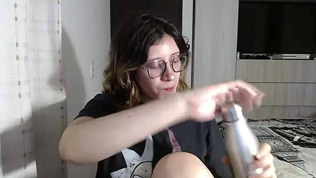 mariana124- online show from December 18, 6:03 pm