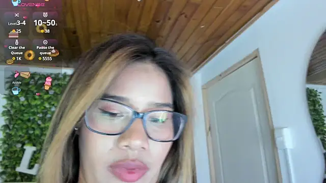 Enma  clark online show from December 7, 9:50 am