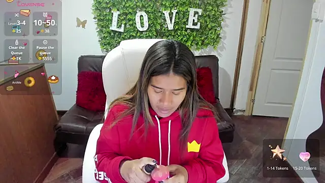 Enma  clark online show from December 20, 3:14 am