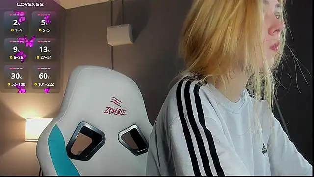 Snapshot of Vanessa_Walters chatting on January 19, 2:57 am Vanessa Walters online show from January 19, 2:57 am