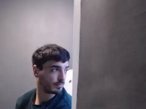 XXXdonXXX online show from December 14, 2:11 pm