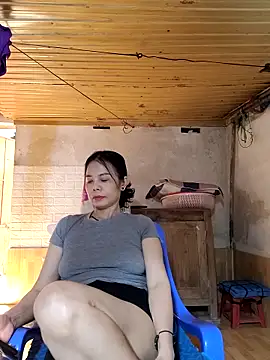 Snapshot of Tinease chatting on September 19, 3:41 am Tinease online show from September 19, 3:41 am