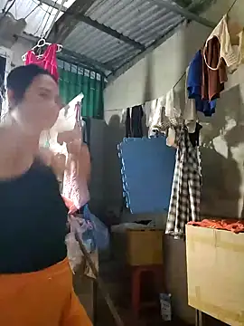 Snapshot of Tinease chatting on September 21, 10:44 pm Tinease online show from September 21, 10:44 pm