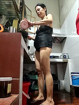 Snapshot of Tinease chatting on October 12, 12:59 pm Tinease online show from October 12, 12:59 pm