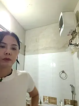 Snapshot of Tinease chatting on October 31, 12:06 pm Tinease online show from October 31, 12:06 pm