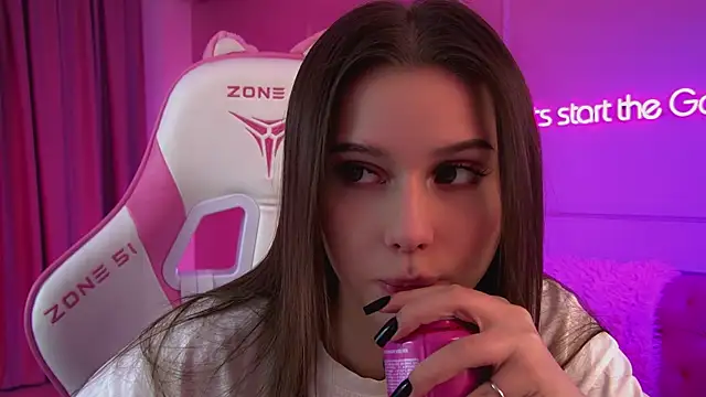 DianaVert online show from April 28, 2:38 am