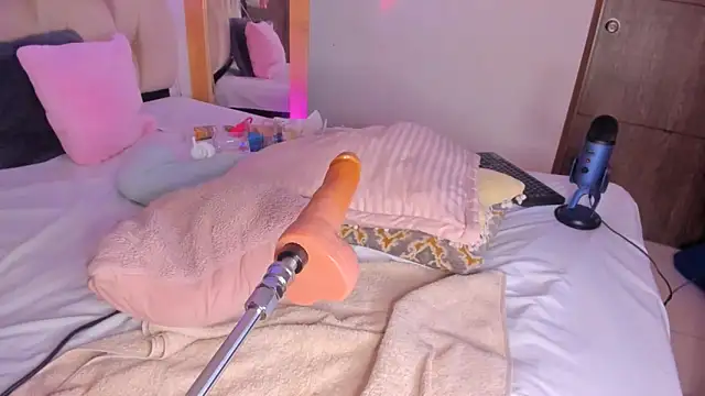 Snapshot of brendaruiz chatting on January 16, 3:13 pm brendaruiz online show from January 16, 3:13 pm