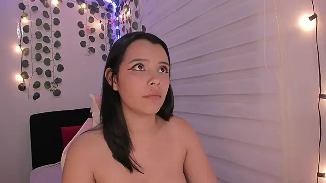 moonliiiight1 online show from January 22, 11:43 pm