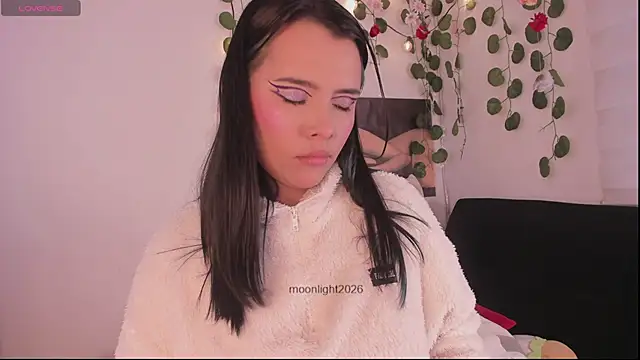 moonliiiight1 online show from February 16, 11:01 pm