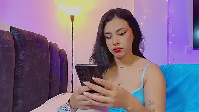 Maya Bluee online show from May 3, 4:07 am